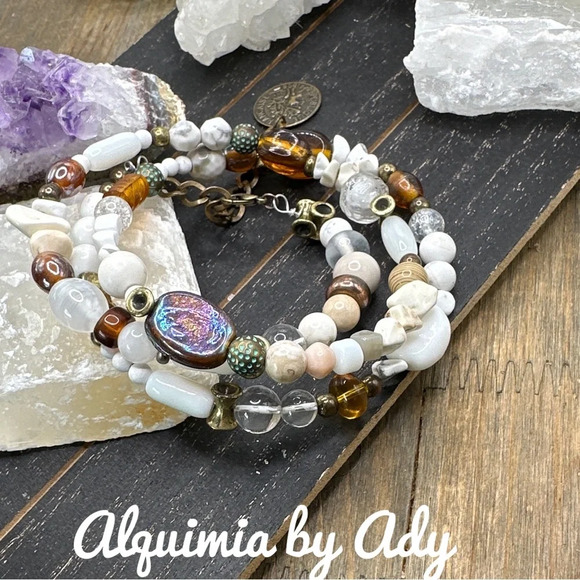 White Howlite brass adjustable wrap around western chunky bracelet - Picture 1 of 2